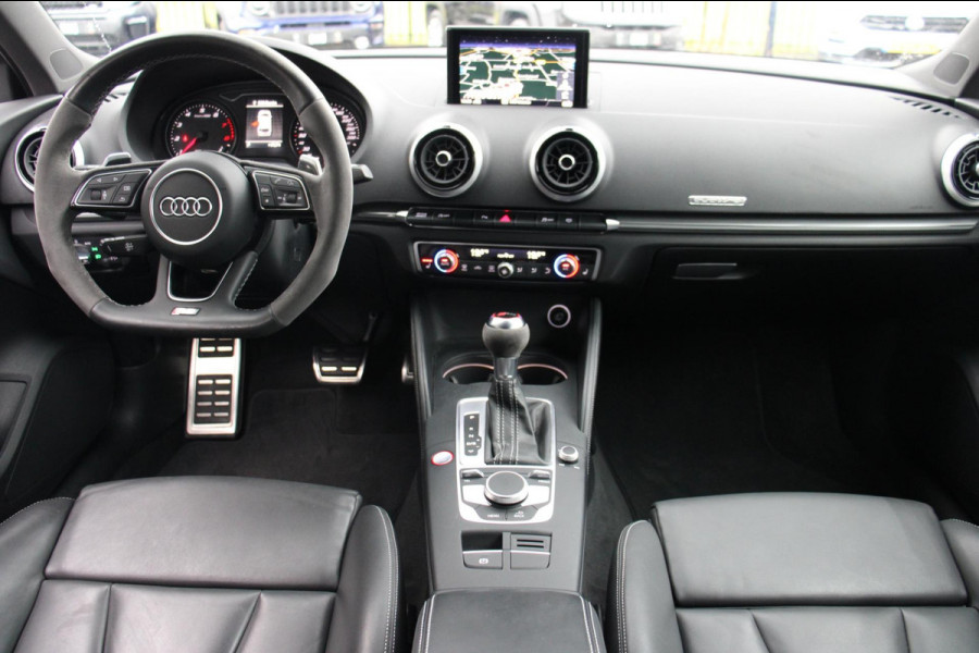 Audi RS 3 SPORTBACK 2.5 TFSI Quattro 400 PK Nardo Grey Dealer o.h Keyless Camera Leder PDC 19''