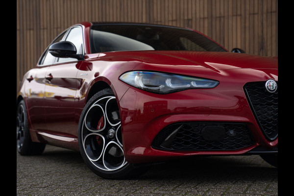 Alfa Romeo Giulia 2.2 JTDM 240pk Veloce | Full option | Panoramadak | Matrix-led | H&K Hifi | Carplay