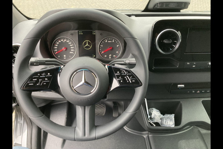 Mercedes-Benz Sprinter 317 CDI L2H2 PRO 3500kg Trekgewicht, Geveerde stoel, LED verlichting