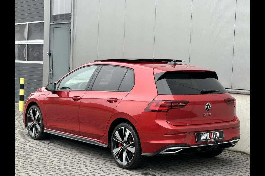 Volkswagen Golf 1.4 eHybrid GTE 245pk FULL PANO CAMERA NAVI SFEER IQ LIGHT