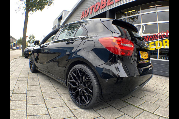 Mercedes-Benz A-Klasse 180 URBAN BlueEFFICIENCY I Navigatie I Airco I PDC I 1/2 Leer I 19 inch Sport velgen I Dealer onderhouden