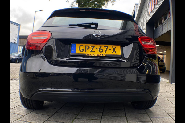 Mercedes-Benz A-Klasse 180 URBAN BlueEFFICIENCY I Navigatie I Airco I PDC I 1/2 Leer I 19 inch Sport velgen I Dealer onderhouden