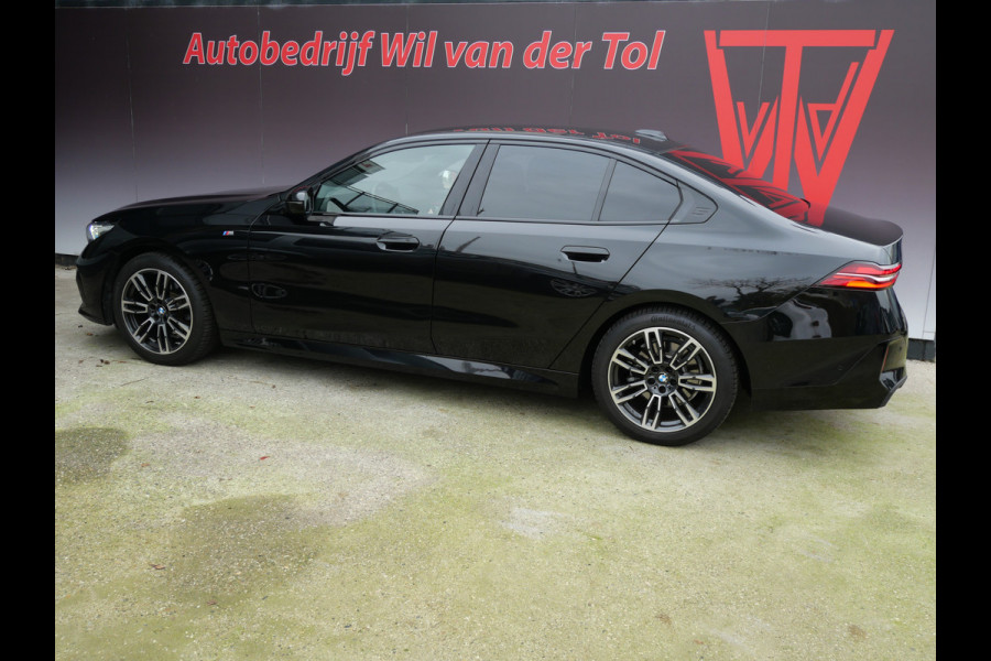 BMW 5 Serie 520i M-SPORT | PANORAMA | H.U.D. | A.C.C. | HARMAN KARDON | FABRIEKSGARANTIE!!