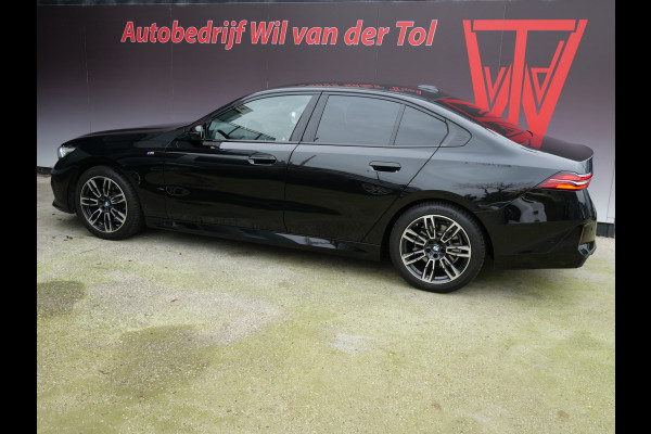 BMW 5 Serie 520i M-SPORT | PANORAMA | H.U.D. | A.C.C. | HARMAN KARDON | FABRIEKSGARANTIE!!