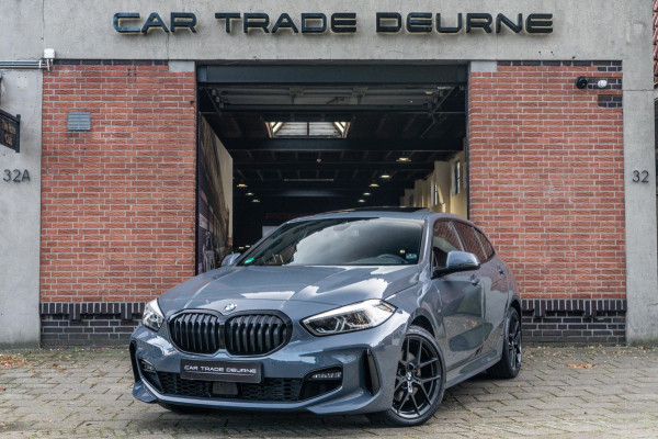 BMW 1-serie 118i High Executive M-Sport Pano / Trekhaak / Apple Car Play