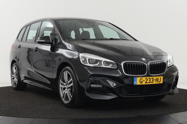 BMW 2 Serie Gran Tourer 218i M Sport | Sportstoelen | Camera | Head-Up | Full LED | Alcantara | Trekhaak | Park Assist | Climate control | PDC | Cruise control