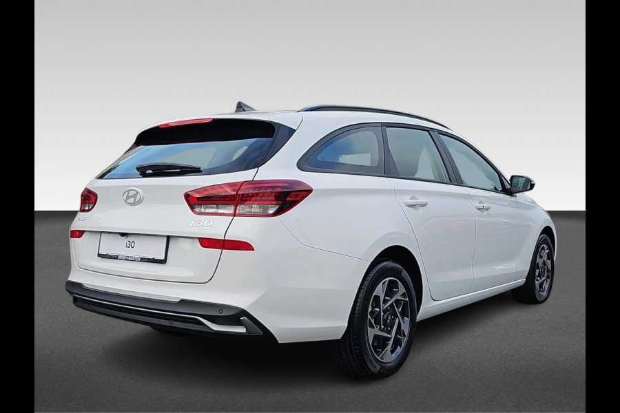 Hyundai i30 Wagon 1.0 T-GDi MHEV Comfort VAN € 35.895,- VOOR € 33.895,-