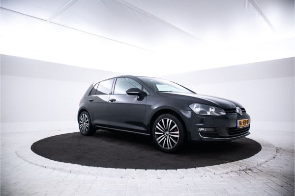 Volkswagen Golf 1.4 TSI Connected Series Cruise, Airco, Navigatie, DAB