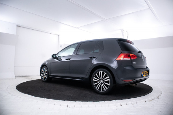 Volkswagen Golf 1.4 TSI Connected Series Cruise, Airco, Navigatie, DAB