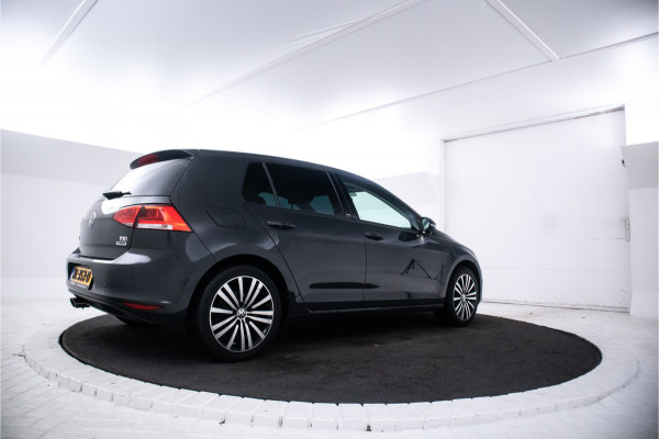 Volkswagen Golf 1.4 TSI Connected Series Cruise, Airco, Navigatie, DAB