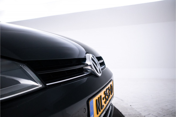 Volkswagen Golf 1.4 TSI Connected Series Cruise, Airco, Navigatie, DAB