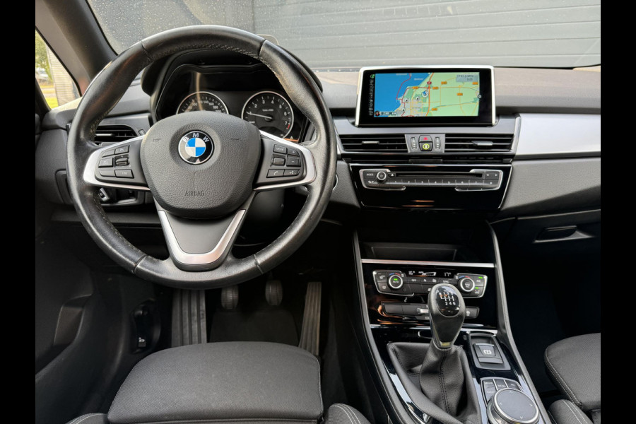 BMW 2 Serie Active Tourer 218i Centennial High Executive 2e Eigenaar,Navi,Clima,Cruise,HU Display,LM Velgen,Elek Ramen,N.A.P,Nieuwe Apk bij Aflevering