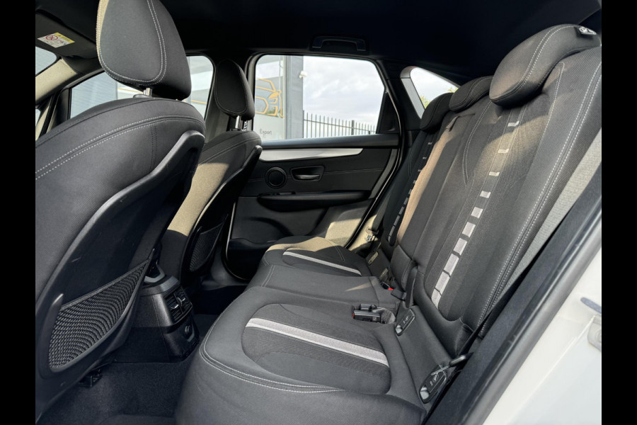 BMW 2 Serie Active Tourer 218i Centennial High Executive 2e Eigenaar,Navi,Clima,Cruise,HU Display,LM Velgen,Elek Ramen,N.A.P,Nieuwe Apk bij Aflevering