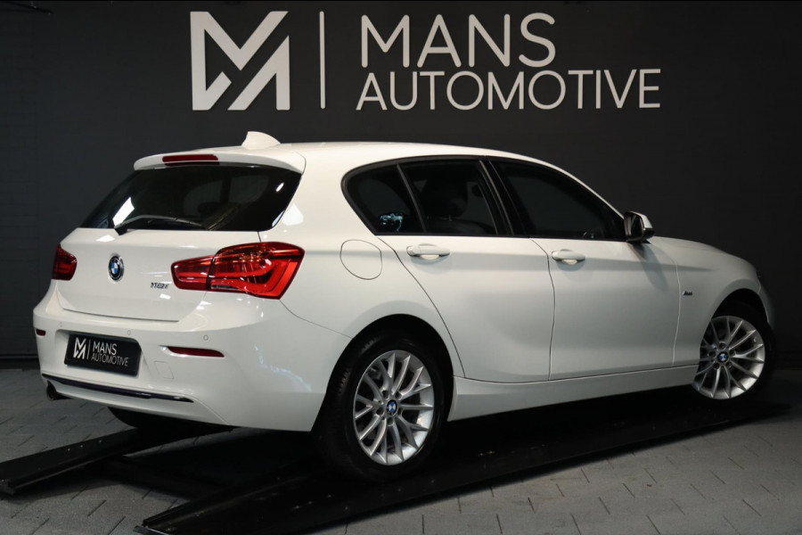 BMW 1-serie 118i Sportline / NAVI / LED / CRUISE / BLUETOOTH / PDC / AUTOMAAT