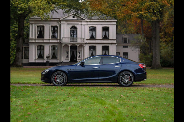 Maserati Ghibli 3.0 S Q4 | Schuif-/kanteldak | Harman/Kardon | Carbon interior | 360 cam | NL-auto