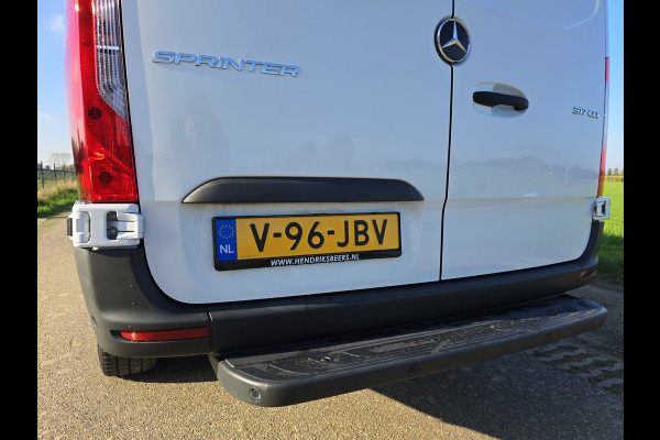 Mercedes-Benz Sprinter 317 CDI L2 H2 RWD - Euro 6 - 170 Pk - Navi - MBUX - ParkeerCamera - StoelVerwarming