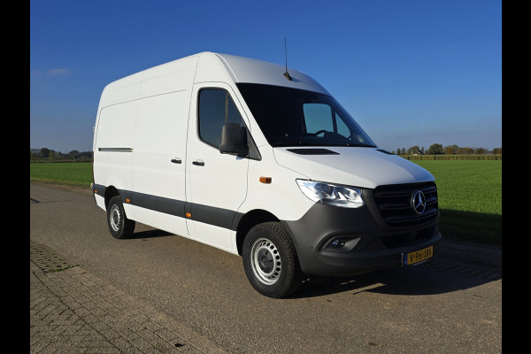 Mercedes-Benz Sprinter 317 CDI L2 H2 RWD - Euro 6 - 170 Pk - Navi - MBUX - ParkeerCamera - StoelVerwarming