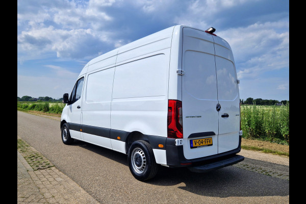 Mercedes-Benz Sprinter 211 CDI L2 H2 FWD - Euro 6 - 110 Pk - MBUX - ParkeerCamera