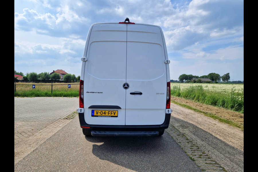 Mercedes-Benz Sprinter 211 CDI L2 H2 FWD - Euro 6 - 110 Pk - MBUX - ParkeerCamera