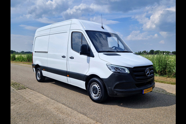 Mercedes-Benz Sprinter 211 CDI L2 H2 FWD - Euro 6 - 110 Pk - MBUX - ParkeerCamera