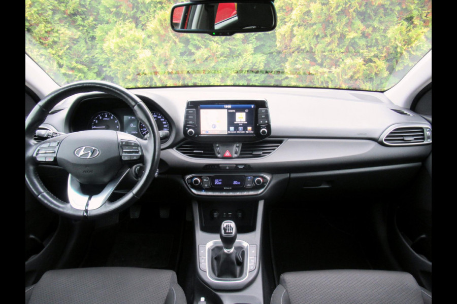 Hyundai i30 1.0 T-GDI Premium*Navi*Ecc*Camera*