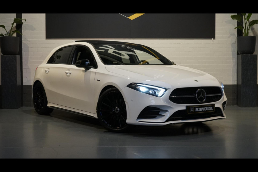 Mercedes-Benz A-Klasse 200 AMG AUTOMAAT Night Pakket-ACC+-ALCANTARA-AMBIANCE-DAB+KEYLESS-NAVI-PANO-MBUX-MULTIBEAM-WINTERPAKKET