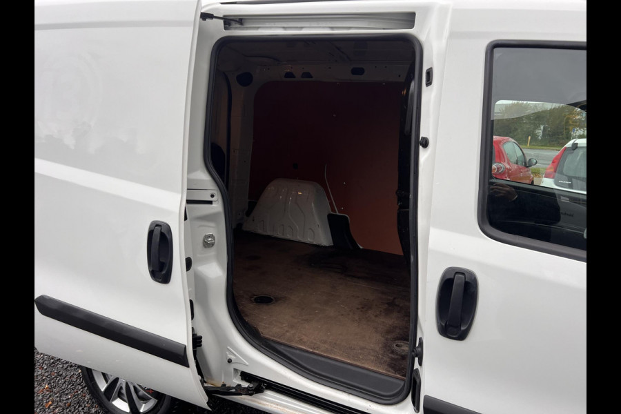 Opel Combo 1.3 CDTi L1H1 Edition 2e Eigenaar,Airco,Weinig KM,Elektr. Ramen,N.A.P,Nieuwe APK bij Aflevering