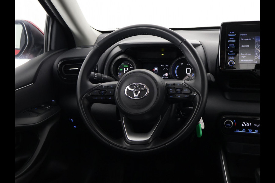 Toyota Yaris 1.5 Hybrid Dynamic | Apple Carplay & AndroidAUTO | Camera | Lichtmetalen velgen |