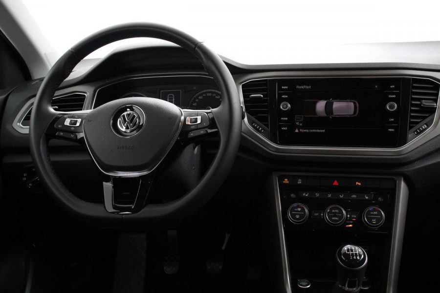 Volkswagen T-Roc 1.0 TSI Style Team | Navigatie | Climate Control | Adaptieve Cruise Control | Camera + Parkeersensoren | Electrisch bedienbare achterklep | Stoelverwarming #