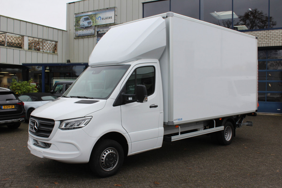 Mercedes-Benz Sprinter 519 CDI L3 Bakwagen met laadklep Dhollandia klep 1000 KG, LED, 10.25 MBUX, Geveerde stoel Distronic 5500kg