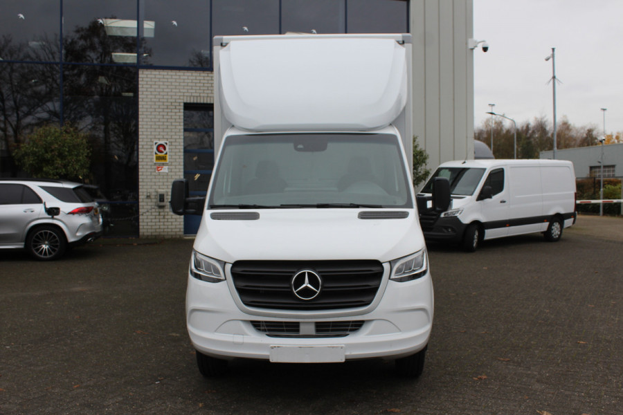 Mercedes-Benz Sprinter 519 CDI L3 Bakwagen met laadklep Dhollandia klep 1000 KG, LED, 10.25 MBUX, Geveerde stoel Distronic 5500kg