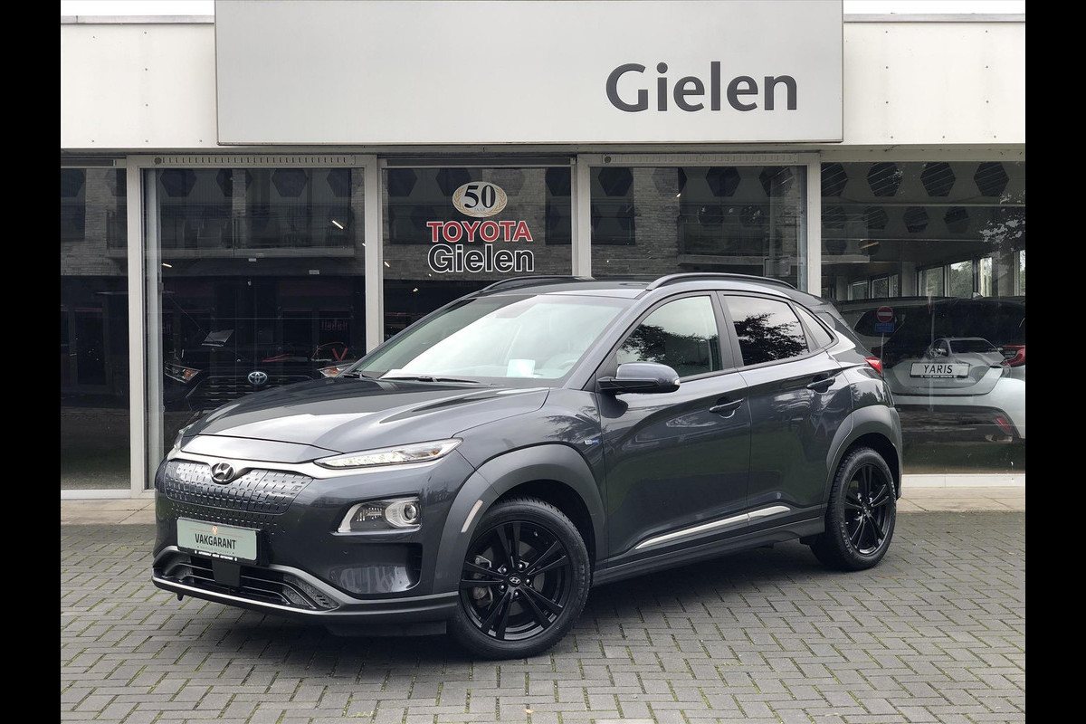 Hyundai Kona EV 64kWh 204pk Premium | Eerste eigenaar, Head up display, Parkeersensoren, Leer, Stoel + Stuurverwarming, Krell, BTW Auto