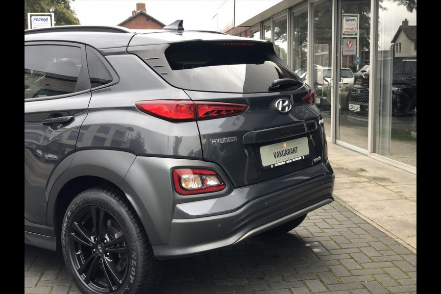 Hyundai Kona EV 64kWh 204pk Premium | Eerste eigenaar, Head up display, Parkeersensoren, Leer, Stoel + Stuurverwarming, Krell, BTW Auto