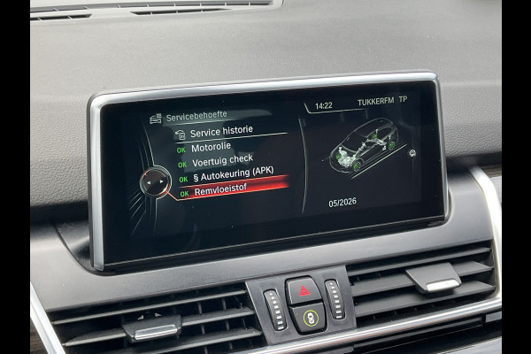 BMW 2 Serie Active Tourer 218d Luxury HUD Pano Trekhaak Leder Elek.klep VOL OPTIES!