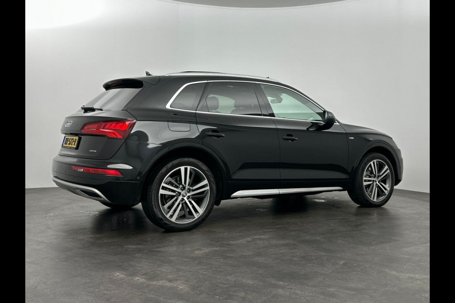 Audi Q5 2.0 TDI quattro S-Line Pano Luchtvering ACC Head 2.0 TDI quattro Design Pro Line Plus