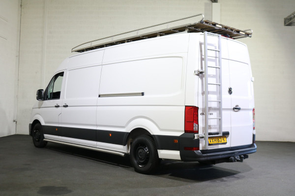 Volkswagen Crafter 2.0 TDI 177pk L4 H3 Airco Automaat Navigatie Imperiaal Trekhaak LED 2x Schuifdeur