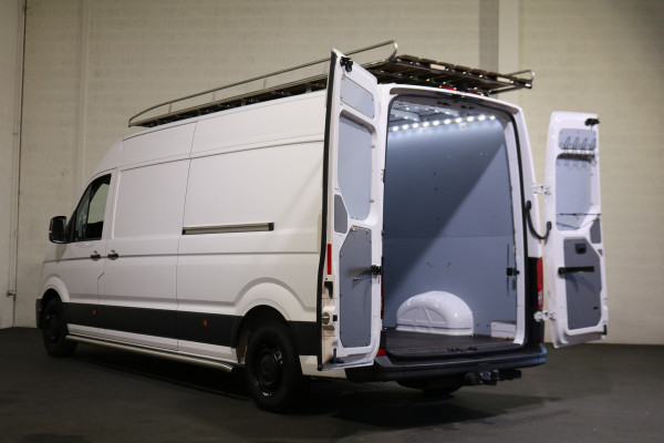 Volkswagen Crafter 2.0 TDI 177pk L4 H3 Airco Automaat Navigatie Imperiaal Trekhaak LED 2x Schuifdeur