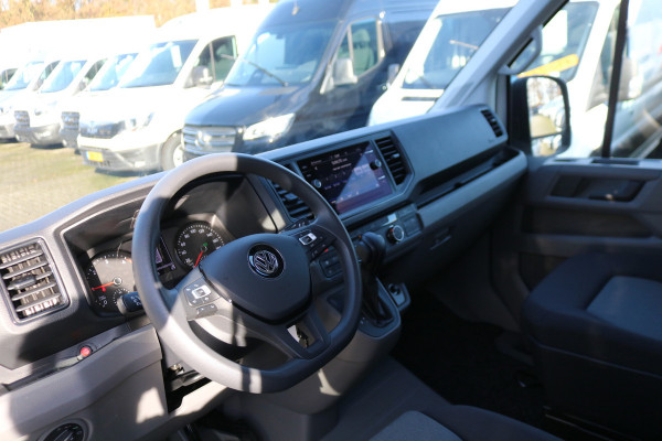 Volkswagen Crafter 2.0 TDI 177pk L4 H3 Airco Automaat Navigatie Imperiaal Trekhaak LED 2x Schuifdeur