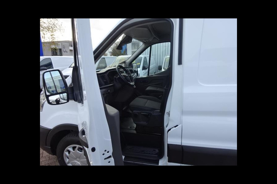 Ford Transit 350 2.0 TDCI L2H2 Trend 130 PK AUTOMAAT CRUISE CONTROL AIRCO