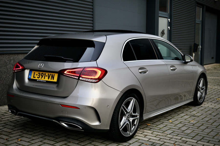 Mercedes-Benz A-Klasse 180 d AMG Premium Plus | Panorama dak | Burmester | Widescreen | Sfeerverlichting | Alcantara | 360 PDC | Volledig onderhouden