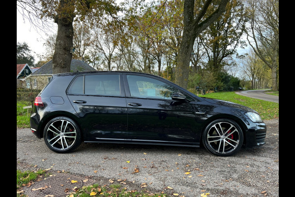 Volkswagen Golf 2.0 TDI GTD | ACC + DSG + Navi