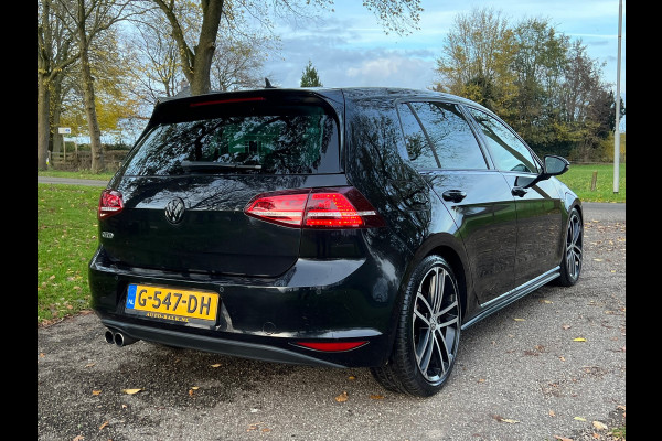 Volkswagen Golf 2.0 TDI GTD | ACC + DSG + Navi