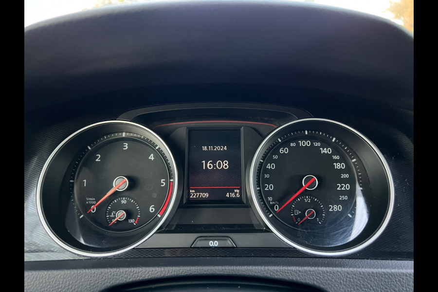 Volkswagen Golf 2.0 TDI GTD | ACC + DSG + Navi