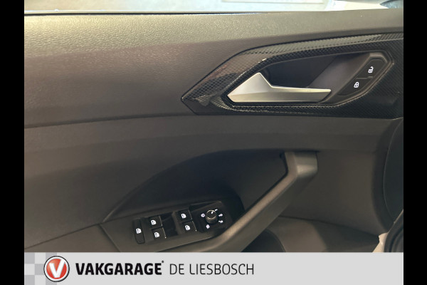 Volkswagen T-Cross 1.0 TSI R-Line,Business,IQ.,vitual cockpit,camera,clima,media