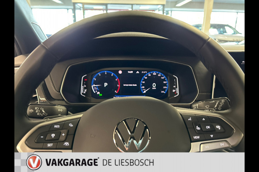 Volkswagen T-Cross 1.0 TSI R-Line,Business,IQ.,vitual cockpit,camera,clima,media