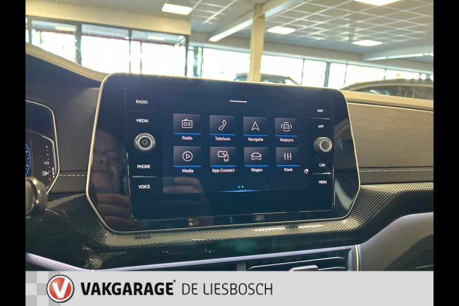 Volkswagen T-Cross 1.0 TSI R-Line,Business,IQ.,vitual cockpit,camera,clima,media