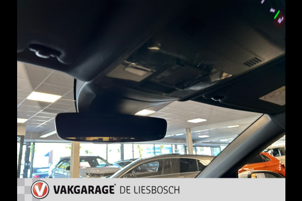 Volkswagen T-Cross 1.0 TSI R-Line,Business,IQ.,vitual cockpit,camera,clima,media