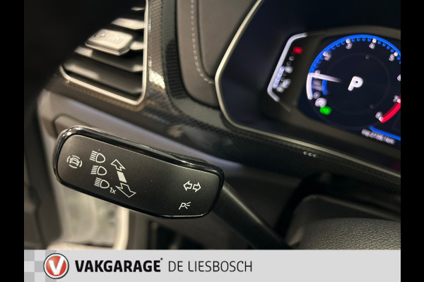 Volkswagen T-Cross 1.0 TSI R-Line,Business,IQ.,vitual cockpit,camera,clima,media