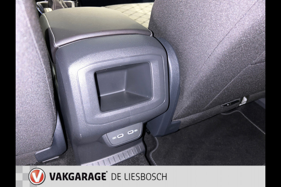 Volkswagen T-Cross 1.0 TSI R-Line,Business,IQ.,vitual cockpit,camera,clima,media