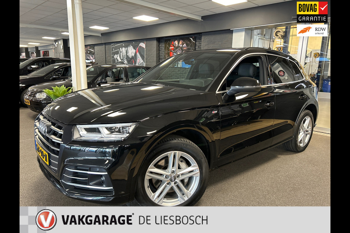 Audi Q5 55 TFSI e quattro S-line / Panorama-dak / leder-alcantara / Led-matrix